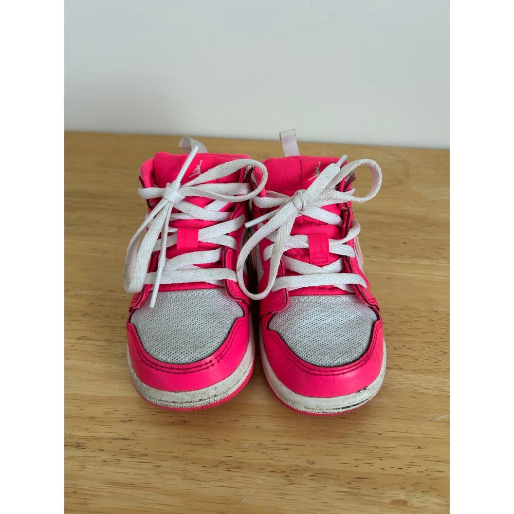 Nike Air Jordan 1 Mid 'Hyper Pink' sneakers Toddler/Girl's 7C - Picture 4 of 8